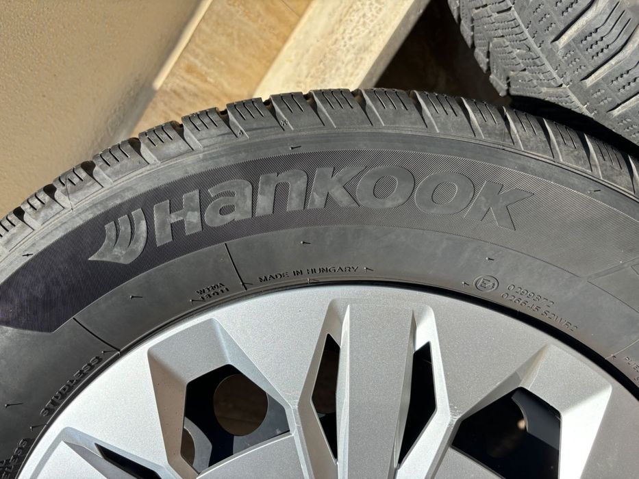 Urgent! Jante otel+anv iarna+capace Audi Q3 Tiguan 2 Kodiaq 215 65 17
