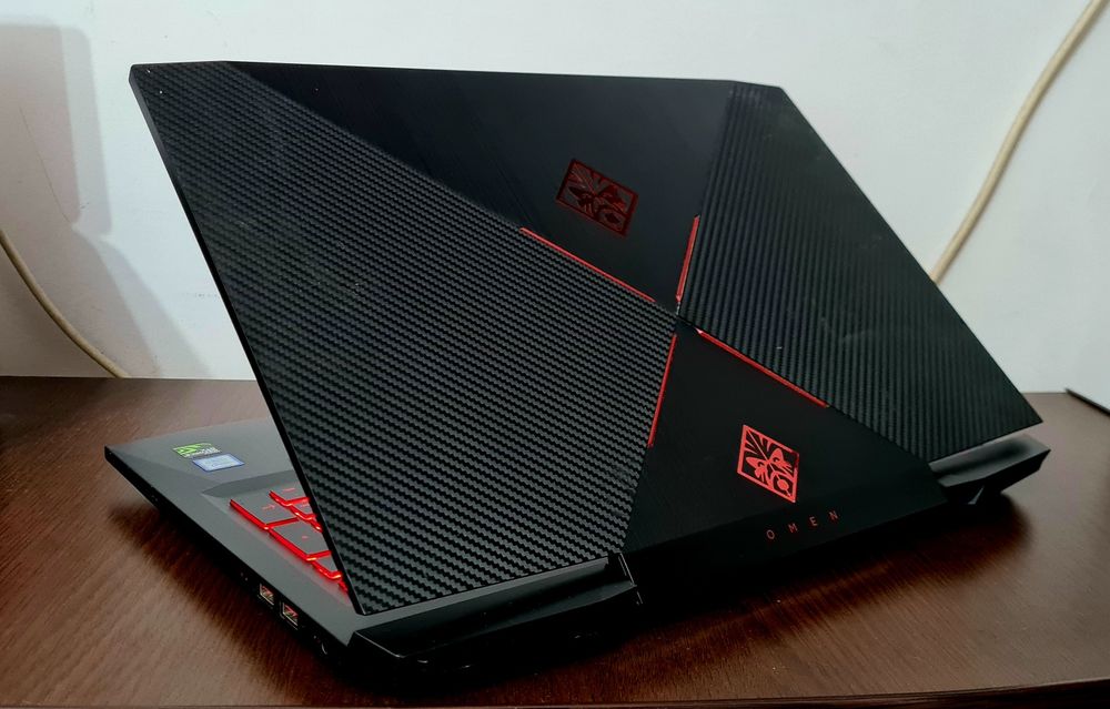 Laptop Gaming HP Omen / i7-7700HQ/ GTX 1050Ti/ 20 Gb Ram / SSD+HDD