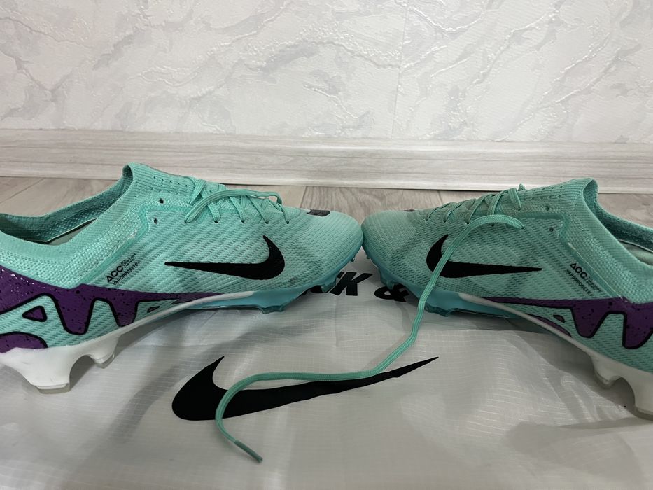 Футболные бутсы Nike Air Zoom