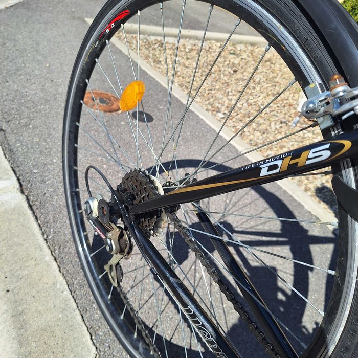 Bicicleta de sosea DHS in stare excelenta