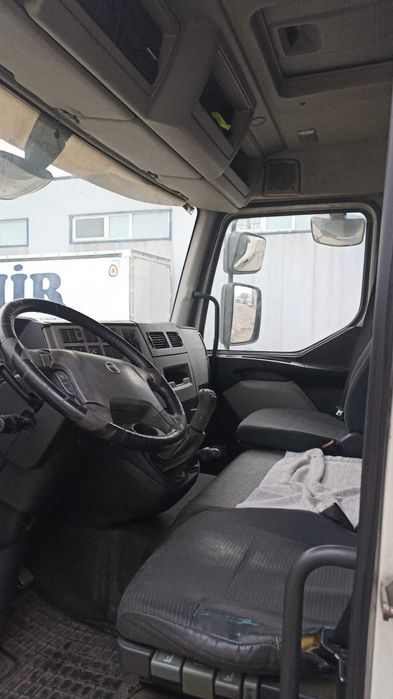 Autoutilitara Volvo  FL240