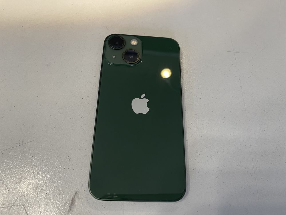 iPhone 13 mini green корпус или задно стъкло