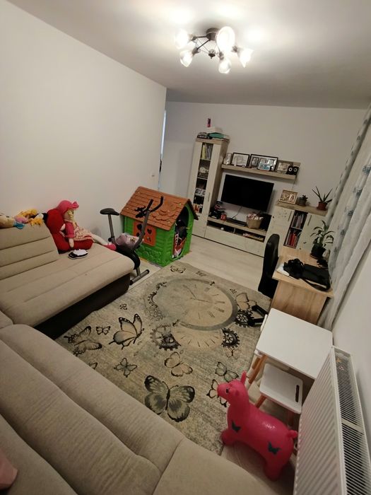 PROPRIETAR VAND Apartament cu 3 camere- Giroc
