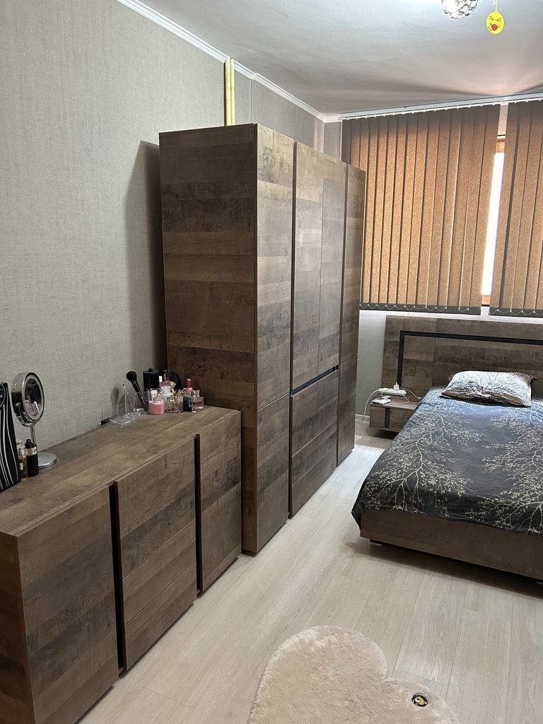 Продава се Тристаен апартамент в Сливен, Център - 120 кв.м за 1063 €/кв.м - Снимка #3
