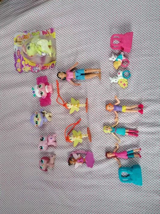 Jucarii de colectie, din plus sau din plastic