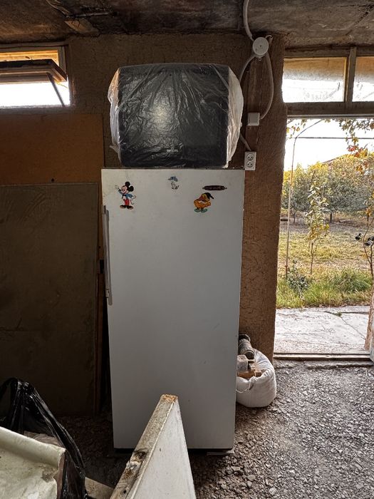 Продается Холодильник ЗИЛ