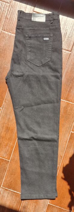 Blugi elastici confortabili business casual