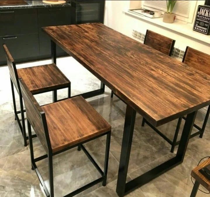 Отдам стол и стулья