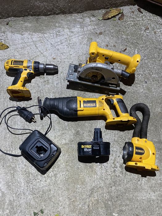 Scule dewalt masina de gaurit circular fierastrau