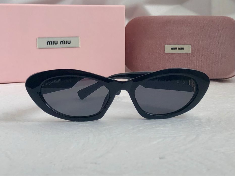 Дамски слънчеви очила елипса овални 2 цвята черни бели