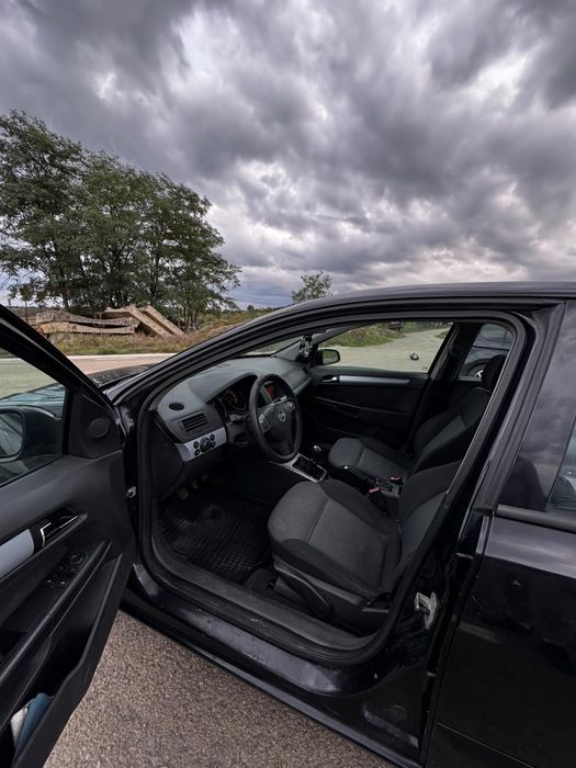 Vând Opel astra H 1.7 cdti 2004 diesel