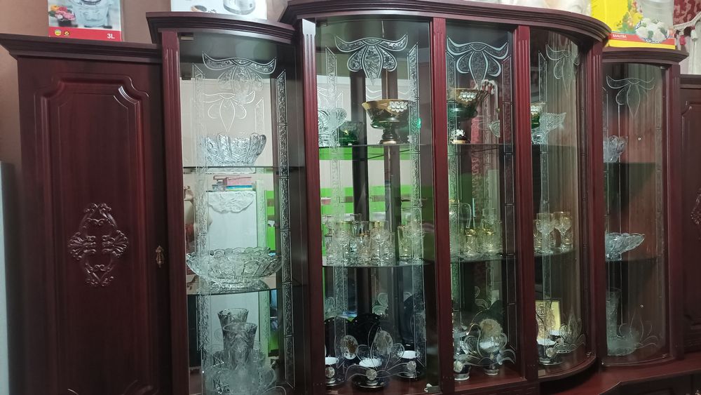 Стенка для посуды