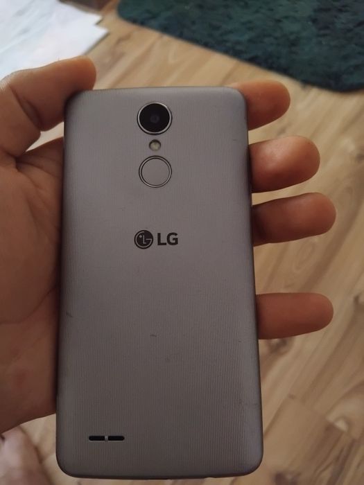 Vând telefon LG impecabil fără nicio problema