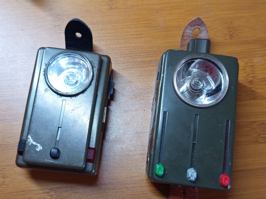 Lot de 2 lanterne militare, perioada comunistă