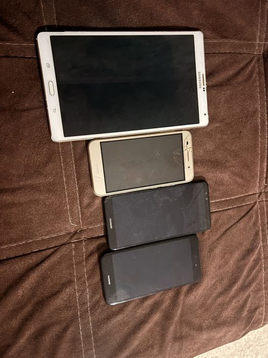 Продаю телефоны и запчасти на телефон