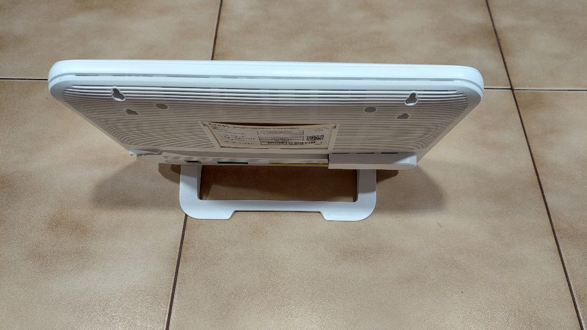 ZYXEL T-54 WIFI 6 Нов..