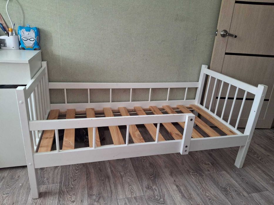 Детская кровать продам