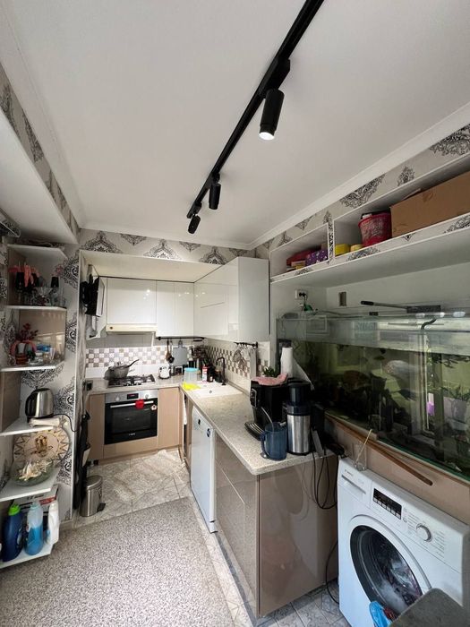 Продаётся Квартира 3в4/4/4 на Ц-2 Алайский Ор-р 17 школа