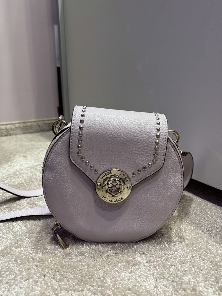 Чанта Guess