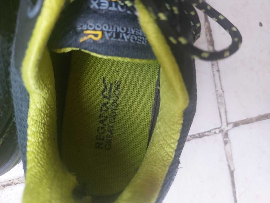 Детски зимни обувкии