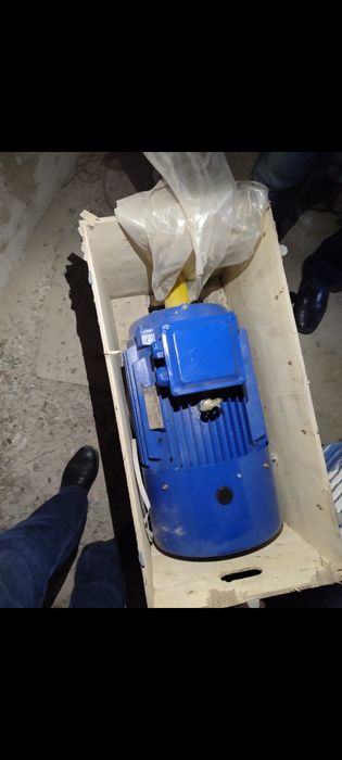 Продается электродвигатель асинхронный АИР-180М4 30kW 1500об/мин