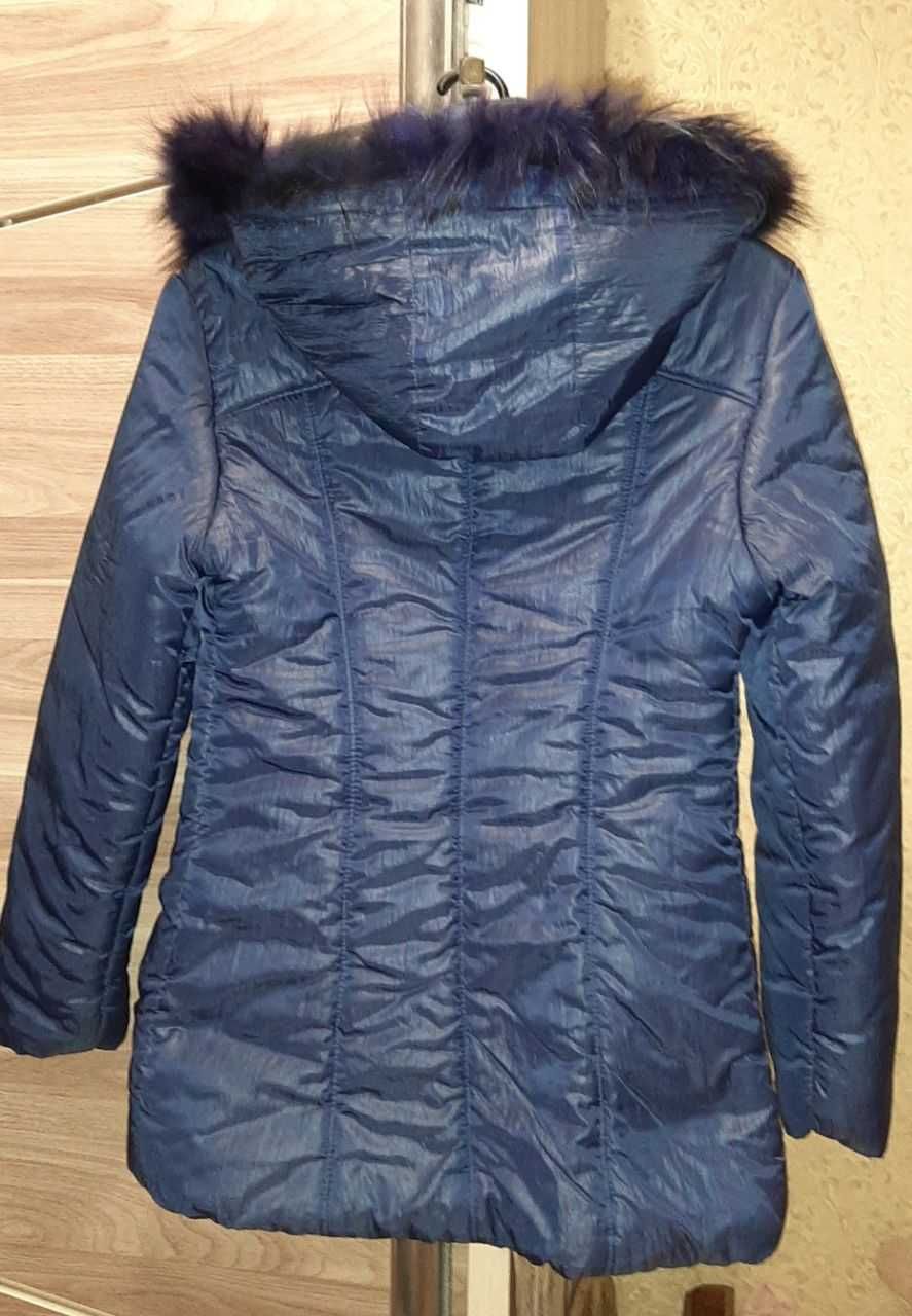 Продам женскую куртку теплую