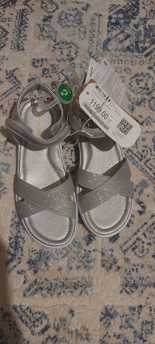 Босоножки женские