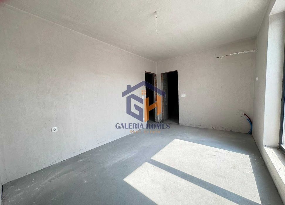 Тристаен апартамент в центъра на София до метростанция Опълченска