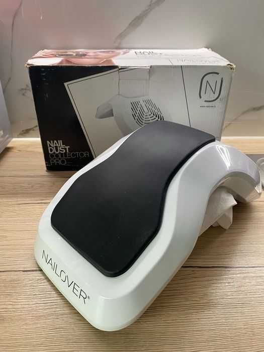 Aspirator și suport de mâini - Nailover