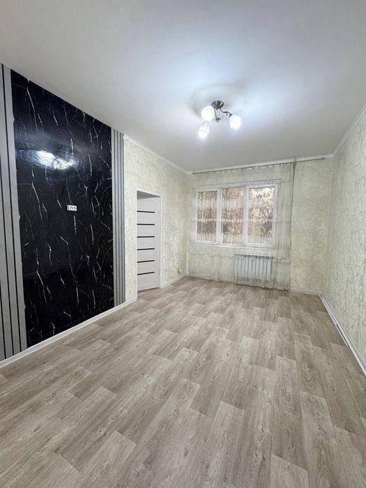 ~Чиланзар-2 1/2/4, МЕТРО М.Улугбек 10 минут пешком продаётся квартира