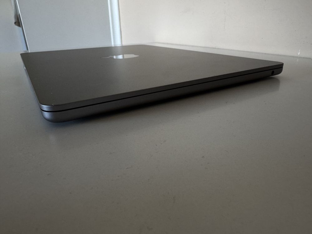 Лаптоп Macbook Air 13” 512GB 100% 2022