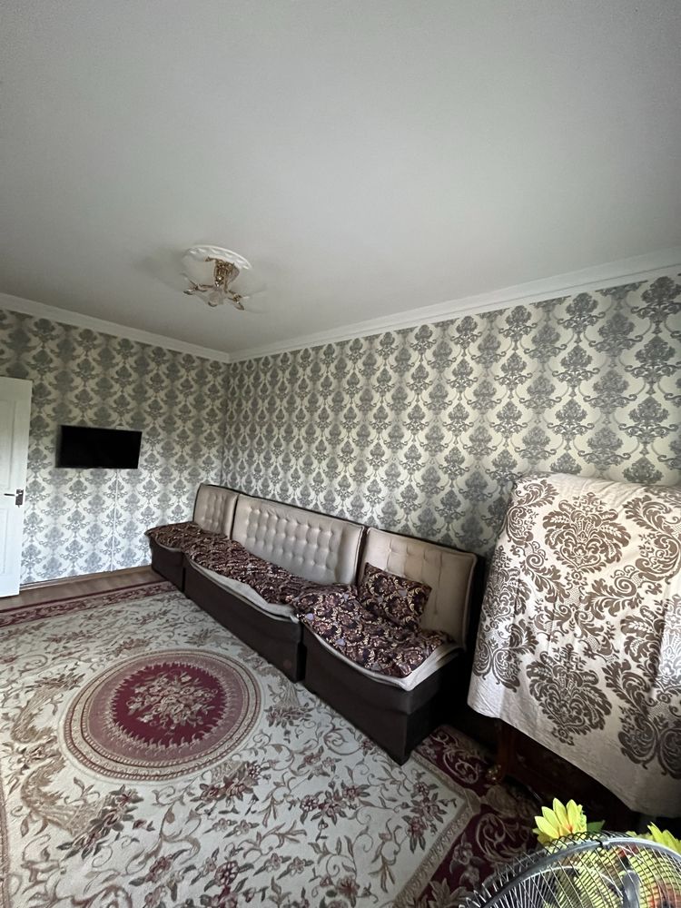 Uy sotiladi продаётся дом