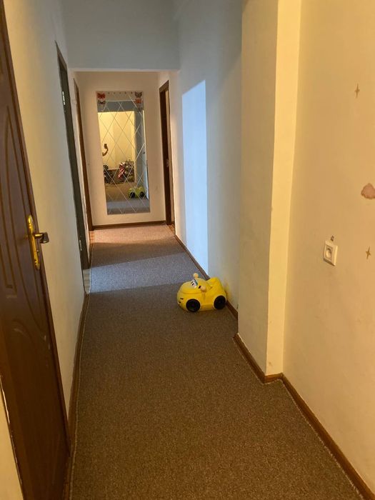 Sergeli 6A da 2 xonali (xonalari alohida qilingan) kvartira sotiladi