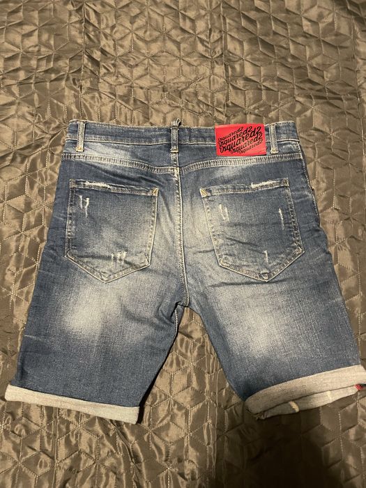 Къси дънки на DSQUARED2