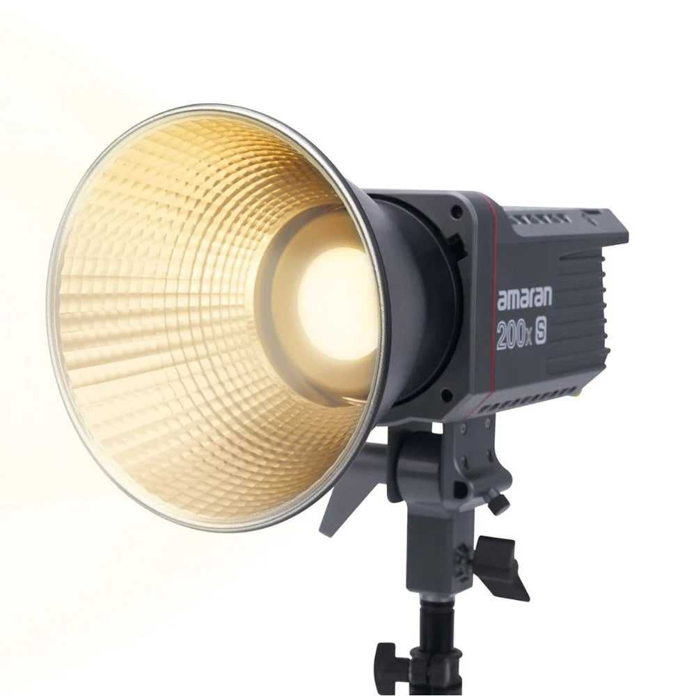 Amaran 200x S — студийный LED-свет. Есть доставка