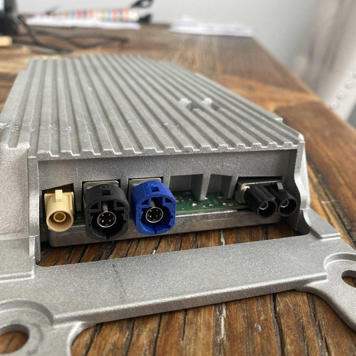 COMBOX за BMW E90 E92 E81 E87 E89 E84 E60 E63 E70 E71 MINI R56 R60