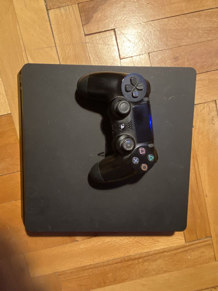 Ps4 с контролер като нов