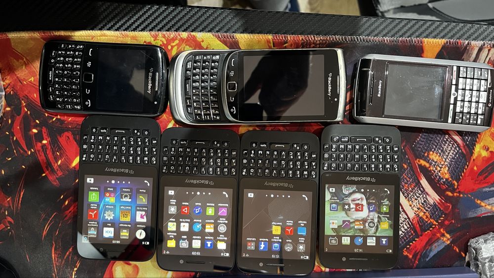 Lot 200+ telefoane Blackberry