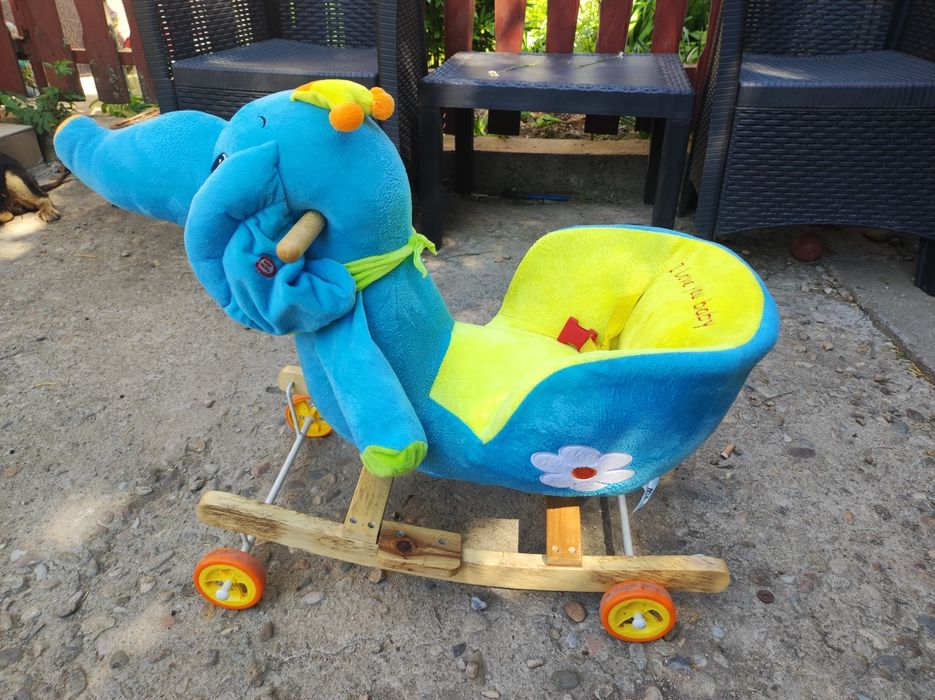 Elefant balansoar cu roti