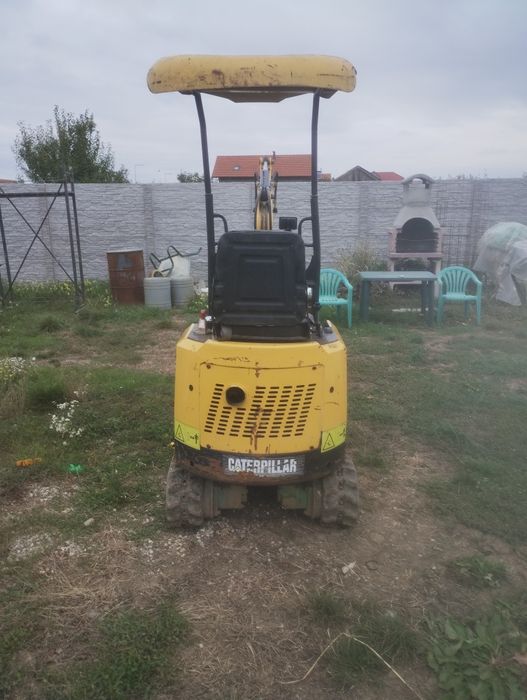 Vând sau schimb mini excavator