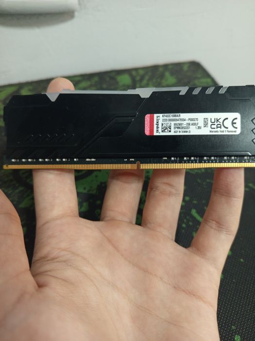 оперативная память rgb Kingston Fury ddr4