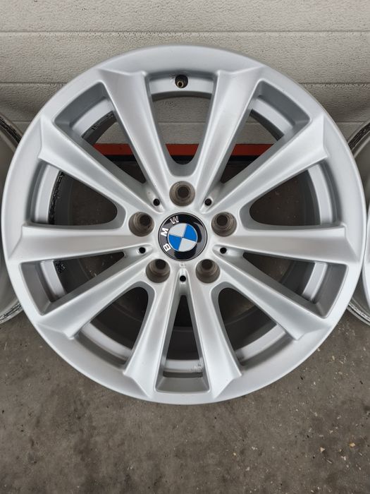 Оригинални джанти за BMW R17 5x120 ET30 8J