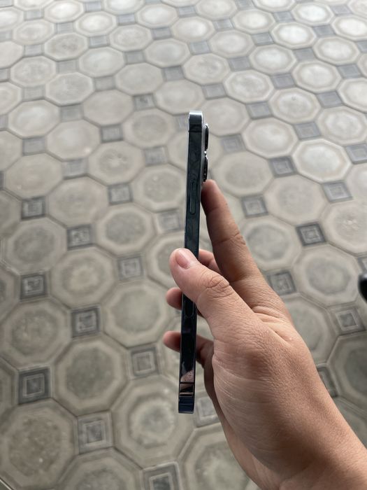 Iphone 13 pro max 256 gb в отличном состоянии