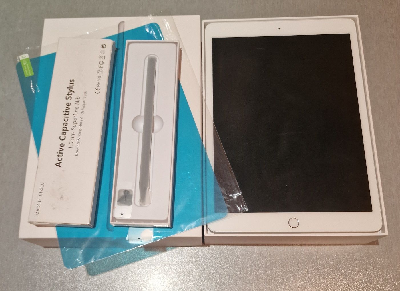 Ipad 7th generation, 32gb + писалка