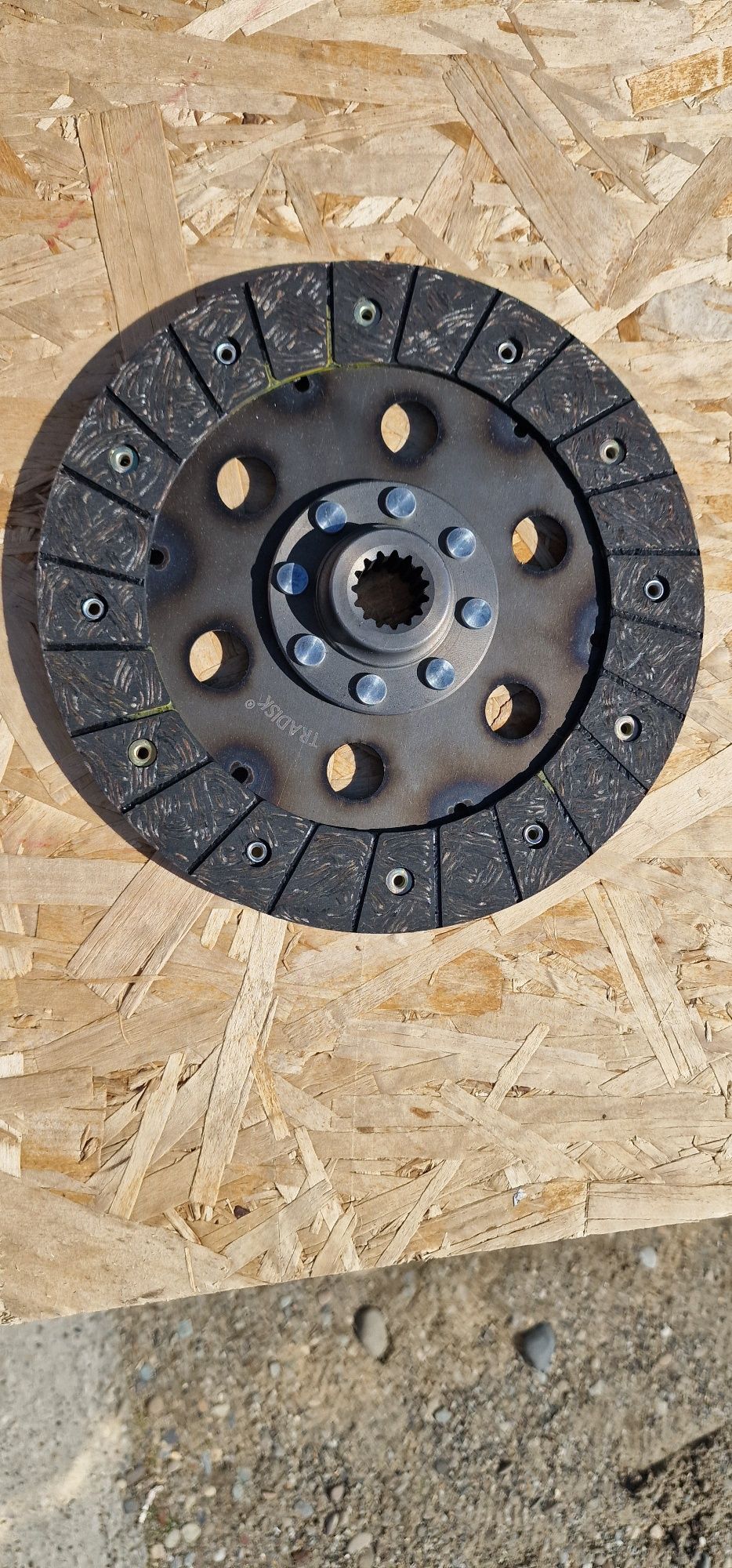 Disc ambreiaj tractor ford dexta 15 dinți diametru total 230 mm preț 4