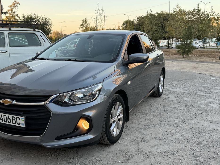 Chevrolet Onix LTZ turbo