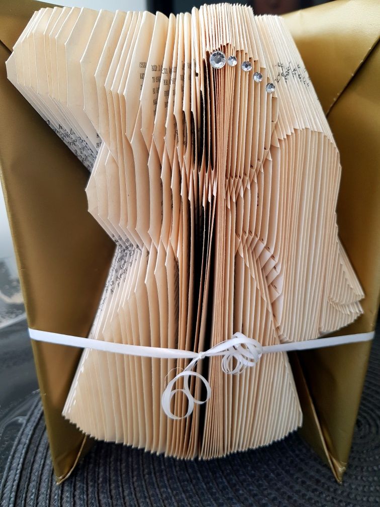 Book folding [Книжовно изкуство]