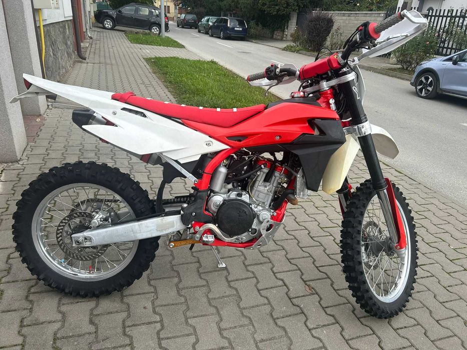 Enduro SWM RS 300r 2016 (Husqvarna TE310) 4T