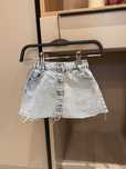 Vand hainute Zara, Nike, Next