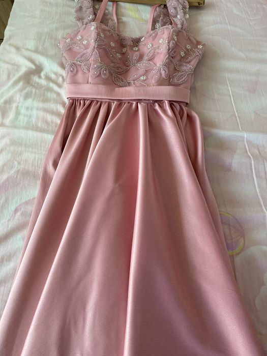 Официална бална/абитуриентска рокля